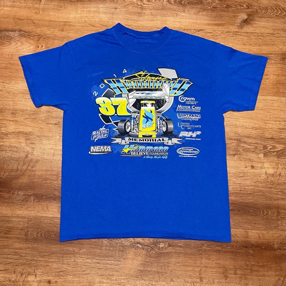Graphic‎ tee - Picture 2 of 3
